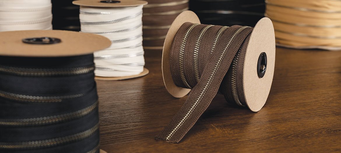 Which Continuous Zipper Material Should I Choose